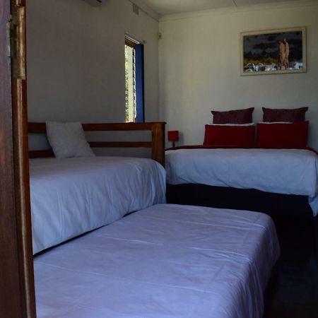 Oudtshoorn Homestay Accommodation Экстерьер фото