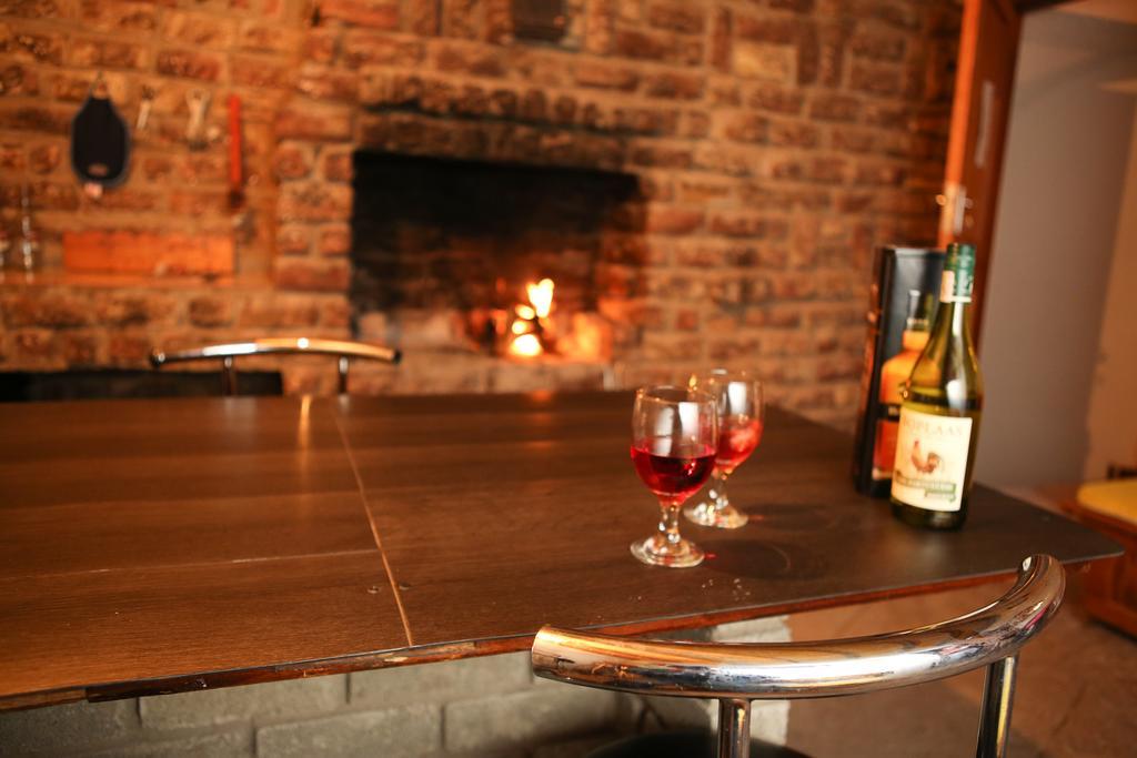 Oudtshoorn Homestay Accommodation Экстерьер фото