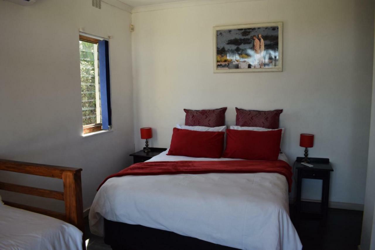 Oudtshoorn Homestay Accommodation Экстерьер фото
